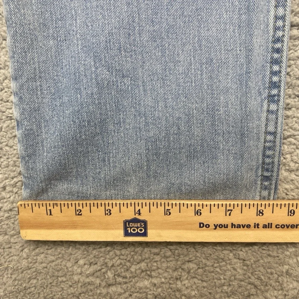 Wrangler Jeans Men 38x30 Blue Denim Light Wash Regular Fit Straight Leg